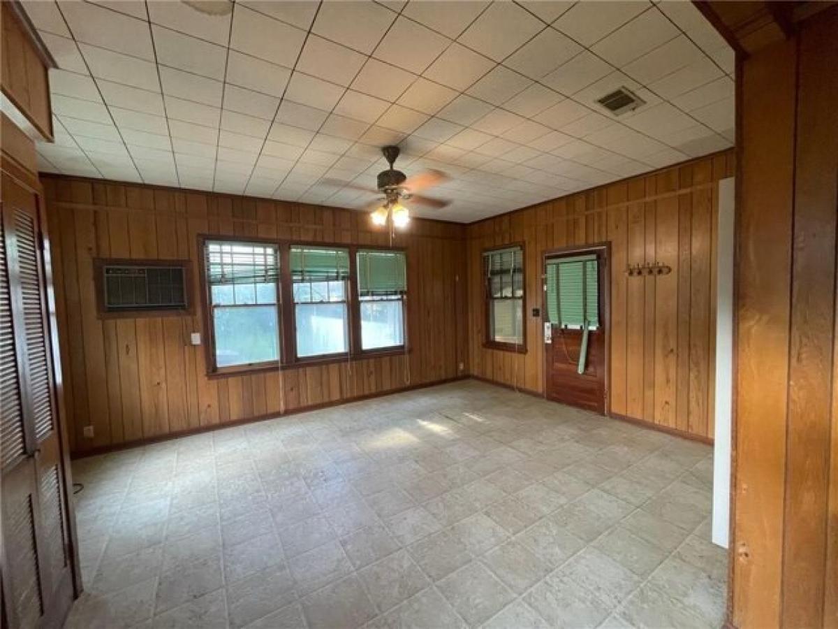 Picture of Home For Sale in Independence, Louisiana, United States