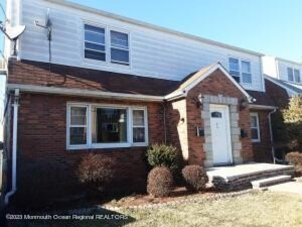 Picture of Home For Sale in East Rutherford, New Jersey, United States
