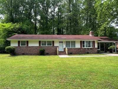 Home For Sale in Urbanna, Virginia