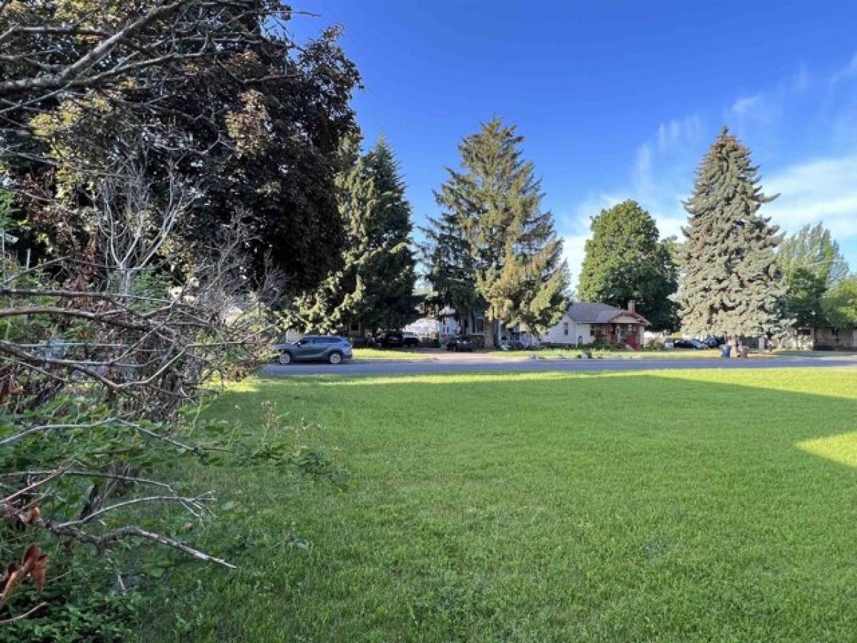 Picture of Residential Land For Sale in Spokane, Washington, United States