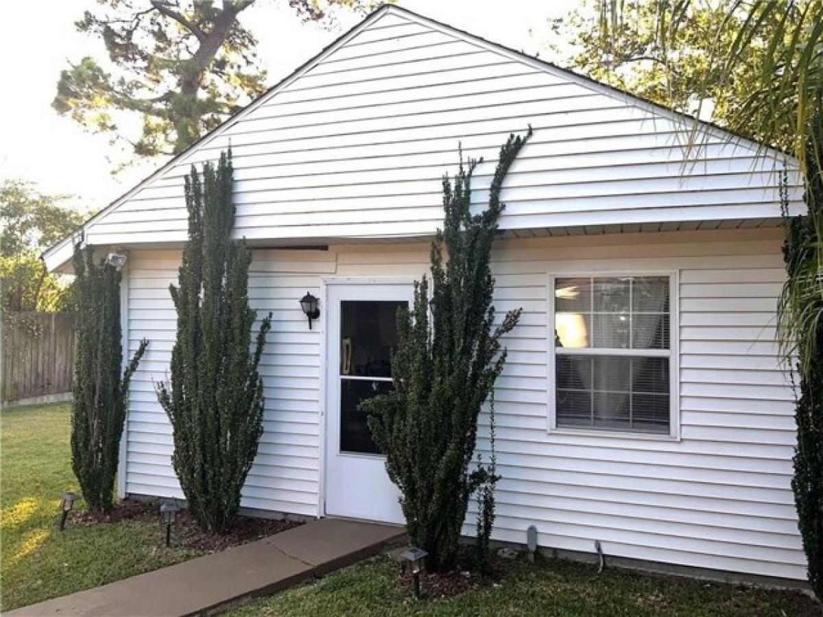 Picture of Home For Sale in Chalmette, Louisiana, United States