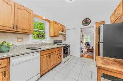 Home For Sale in Thornwood, New York