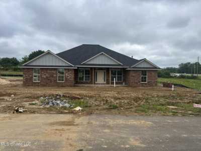 Home For Sale in Horn Lake, Mississippi