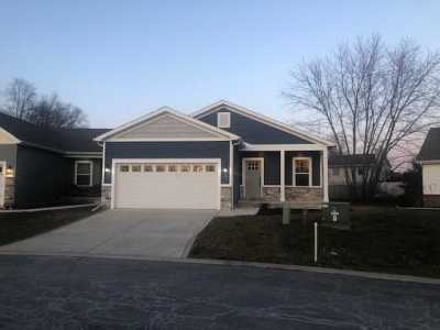 Home For Sale in Porter, Indiana