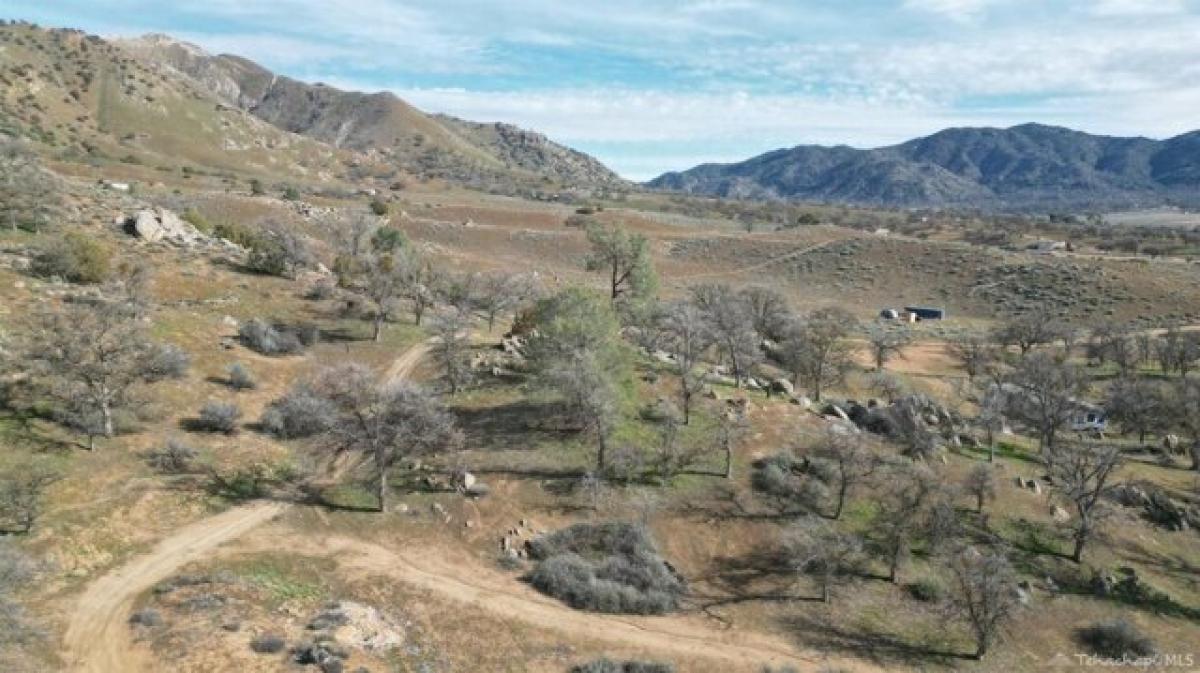 Picture of Residential Land For Sale in Caliente, California, United States