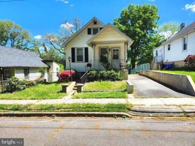 Home For Sale in Bellmawr, New Jersey