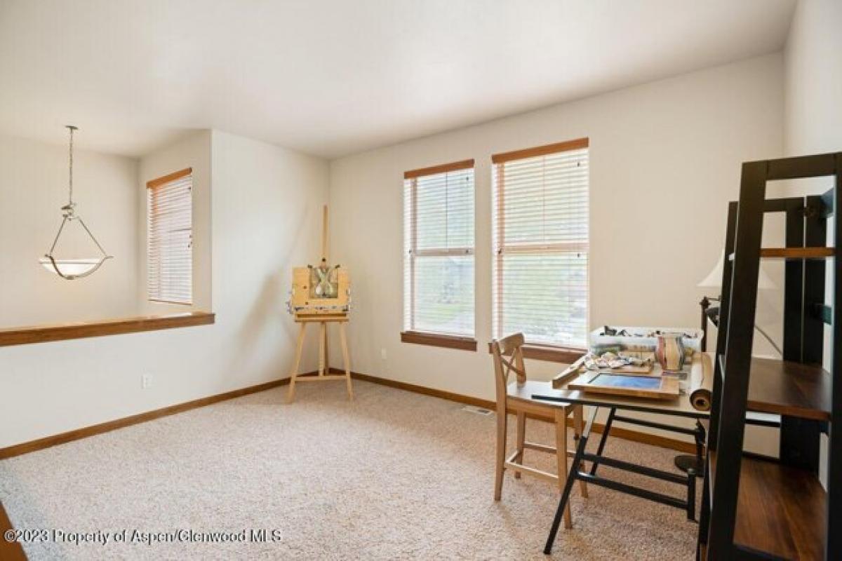 Picture of Home For Sale in Glenwood Springs, Colorado, United States