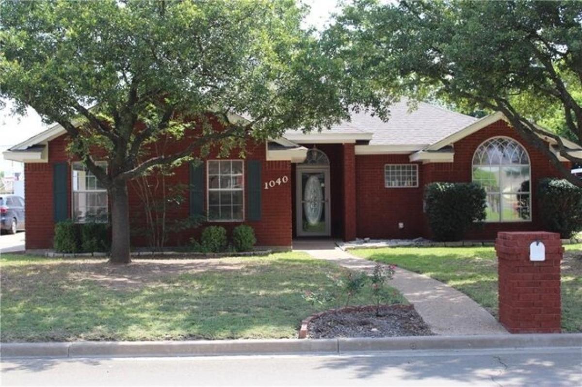 Picture of Home For Sale in Hewitt, Texas, United States