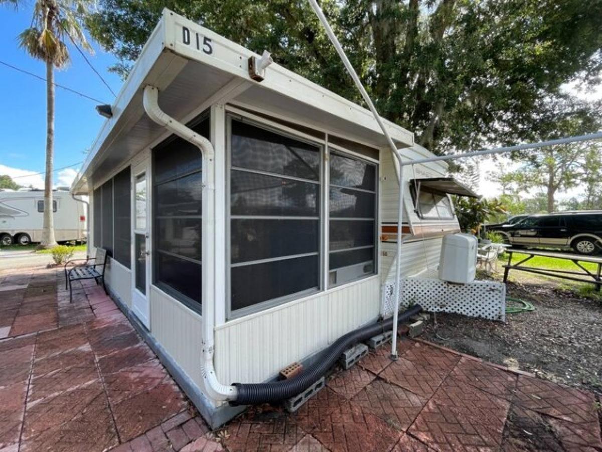Picture of Home For Sale in Frostproof, Florida, United States
