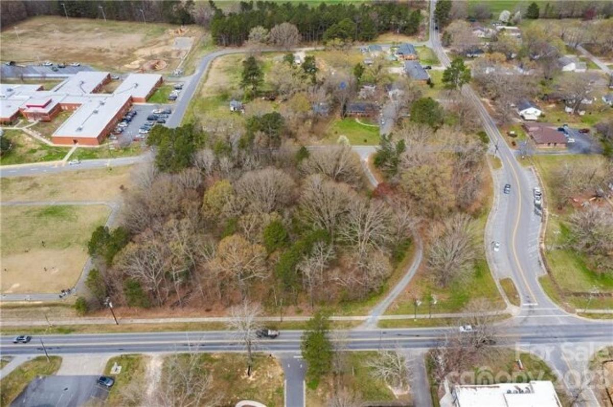 Picture of Residential Land For Sale in Indian Trail, North Carolina, United States