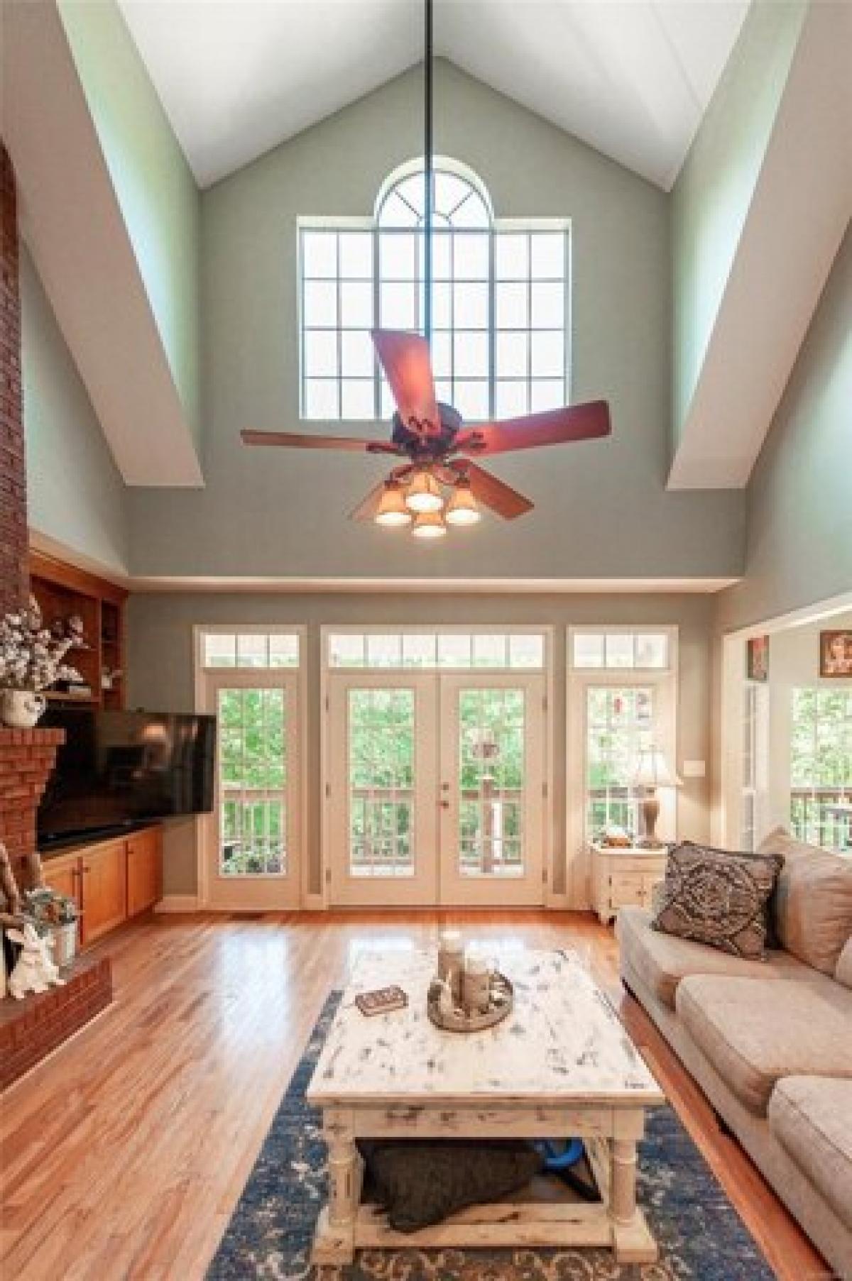 Picture of Home For Sale in Prattville, Alabama, United States
