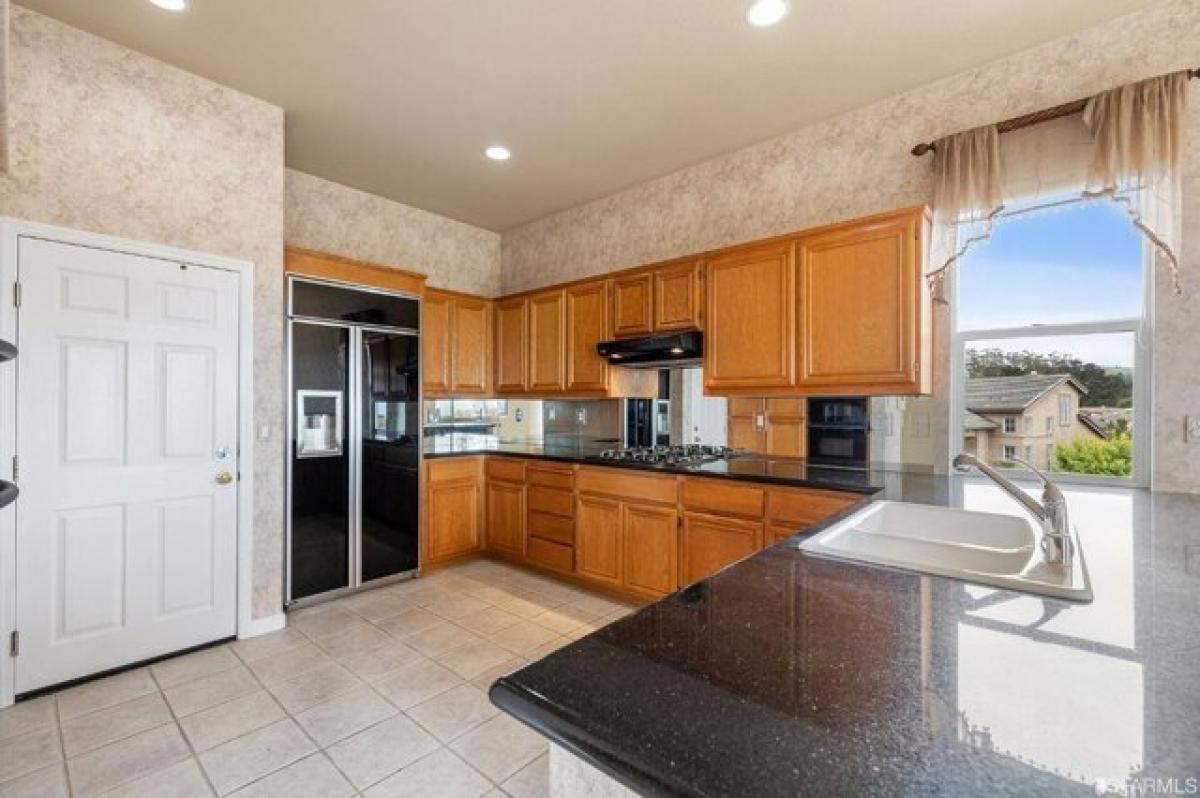 Picture of Home For Sale in Pacifica, California, United States