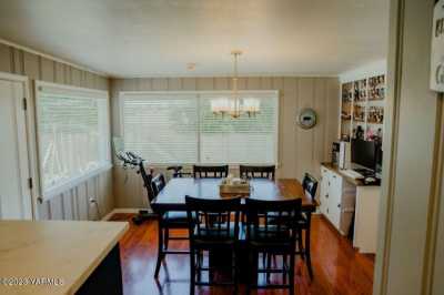 Home For Sale in Sunnyside, Washington