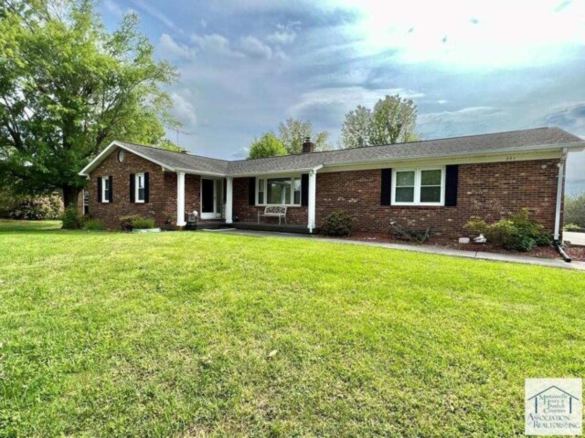 Picture of Home For Sale in Martinsville, Virginia, United States