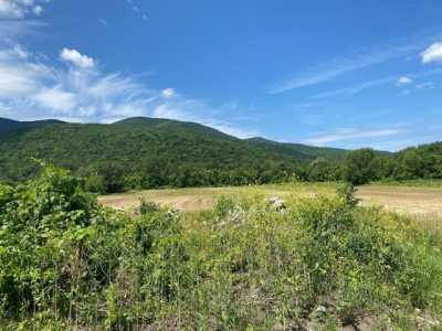 Home For Sale in Pownal, Vermont