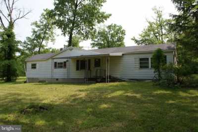 Home For Sale in Breezewood, Pennsylvania