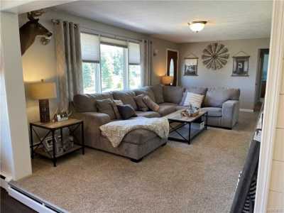 Home For Sale in West Seneca, New York