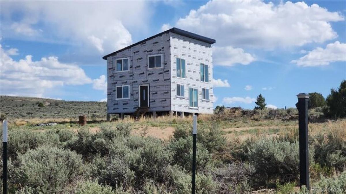 Picture of Home For Sale in Fort Garland, Colorado, United States