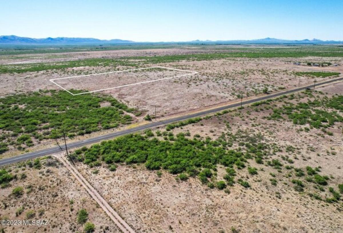Picture of Residential Land For Sale in McNeal, Arizona, United States