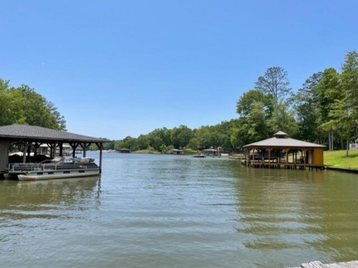 Picture of Home For Sale in Eatonton, Georgia, United States