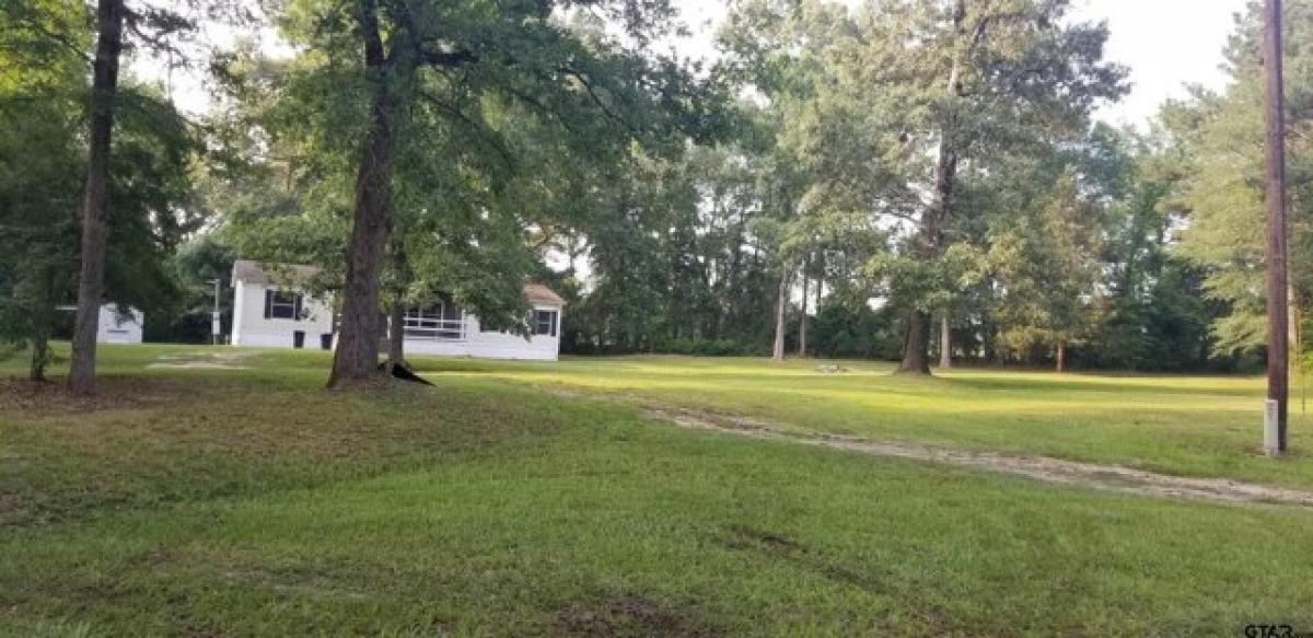 Picture of Home For Sale in Troup, Texas, United States