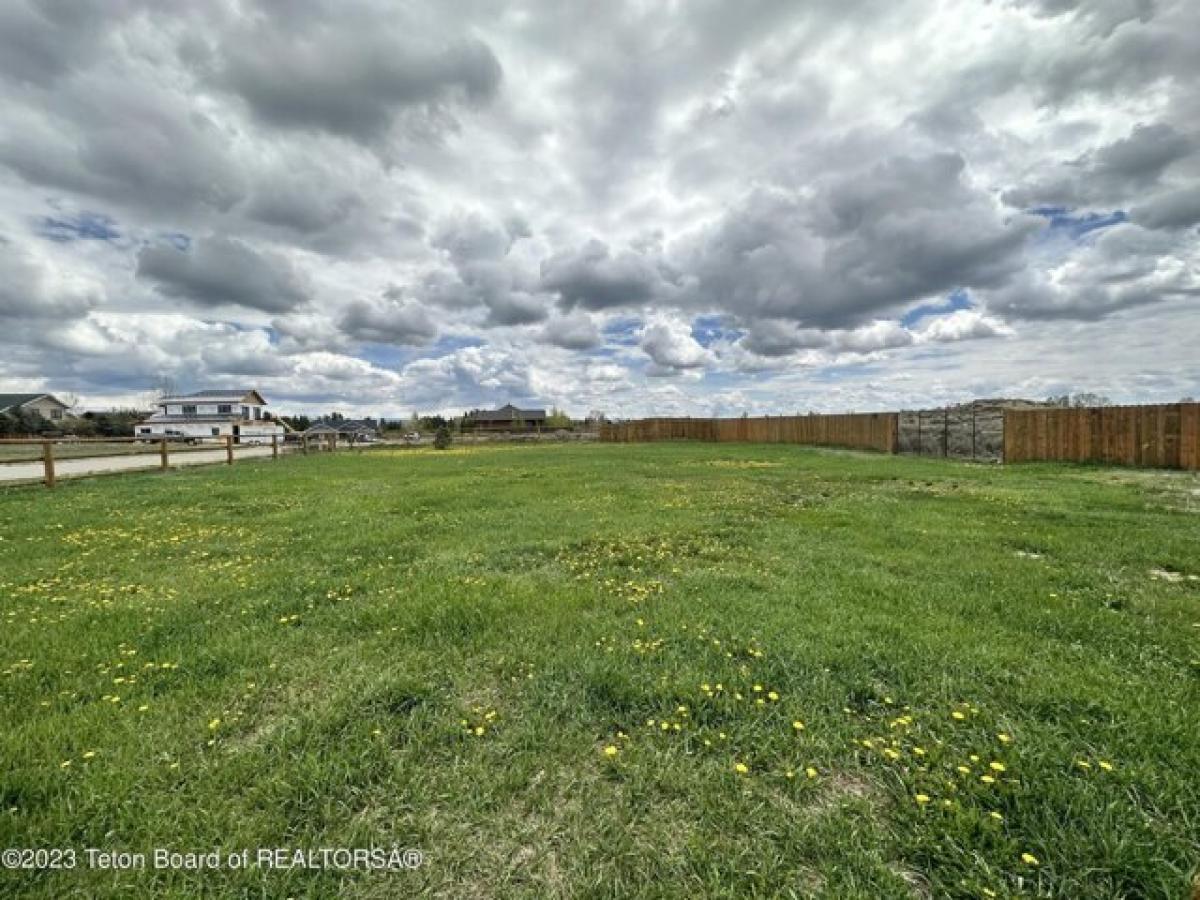 Picture of Residential Land For Sale in Pinedale, Wyoming, United States