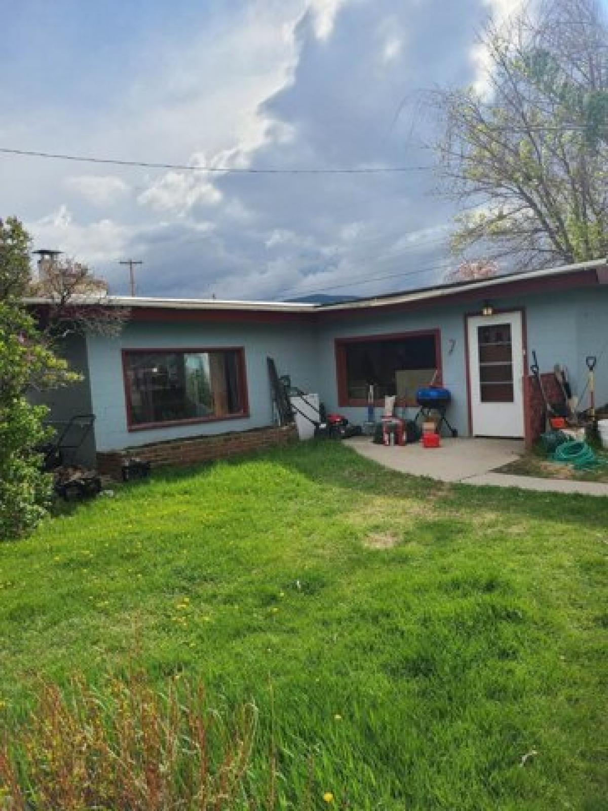 Picture of Home For Sale in Boulder, Montana, United States