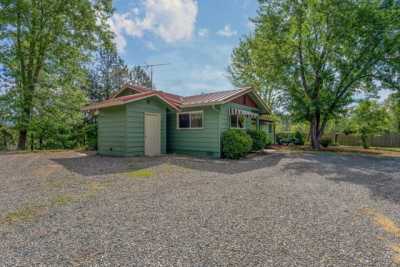 Home For Sale in Selma, Oregon