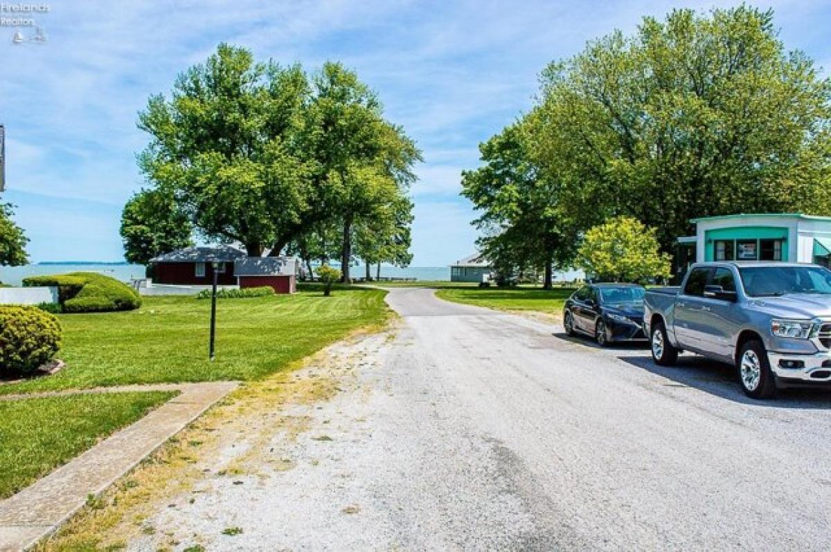 Picture of Home For Sale in Port Clinton, Ohio, United States