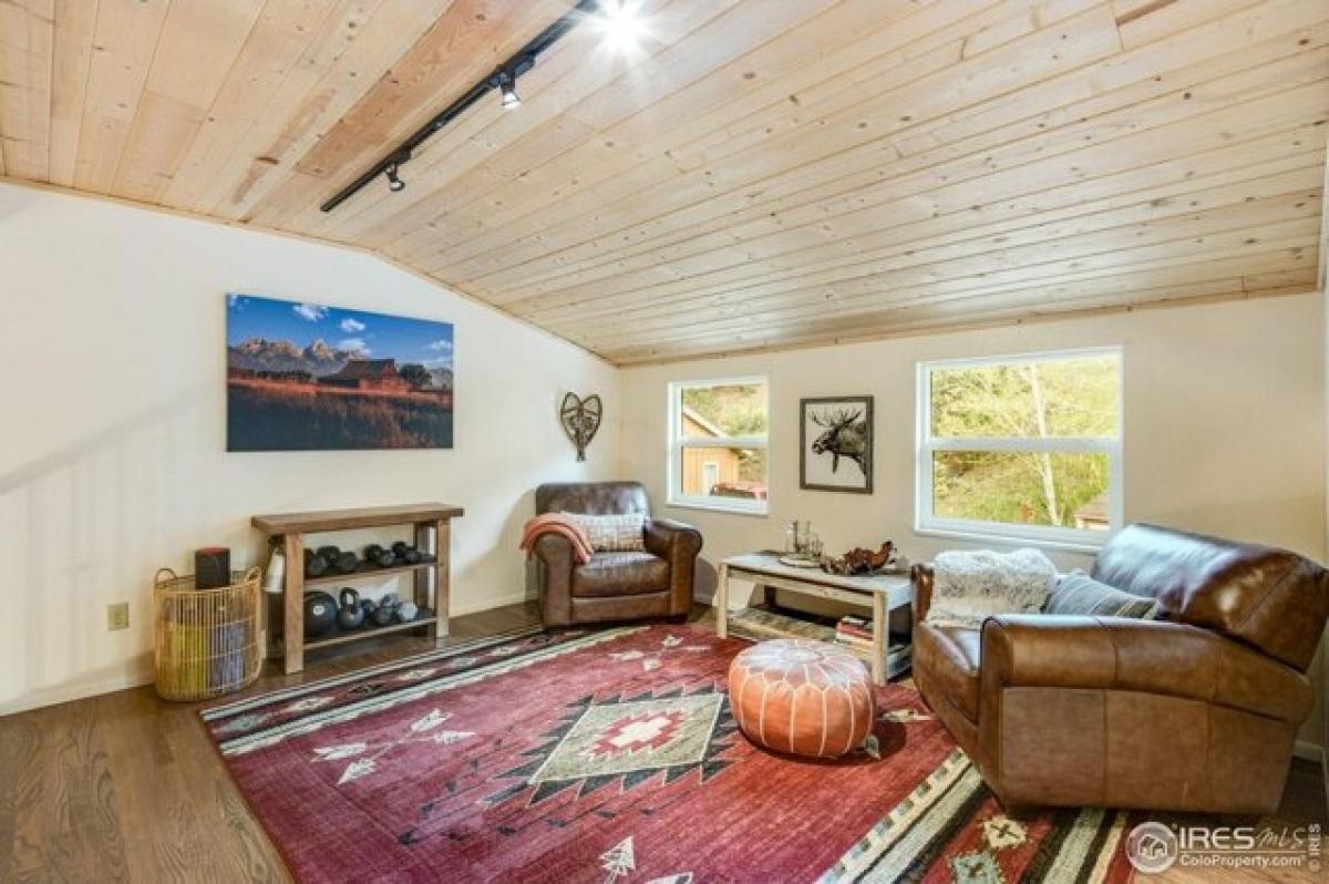 Picture of Home For Sale in Lyons, Colorado, United States