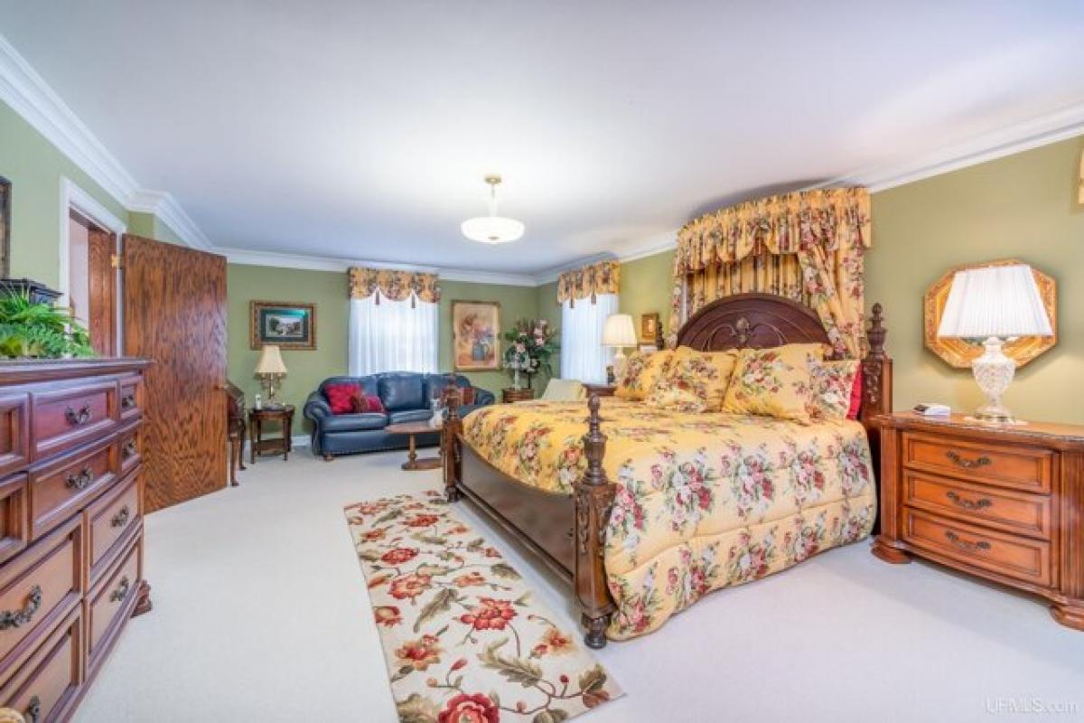 Picture of Home For Sale in Ishpeming, Michigan, United States
