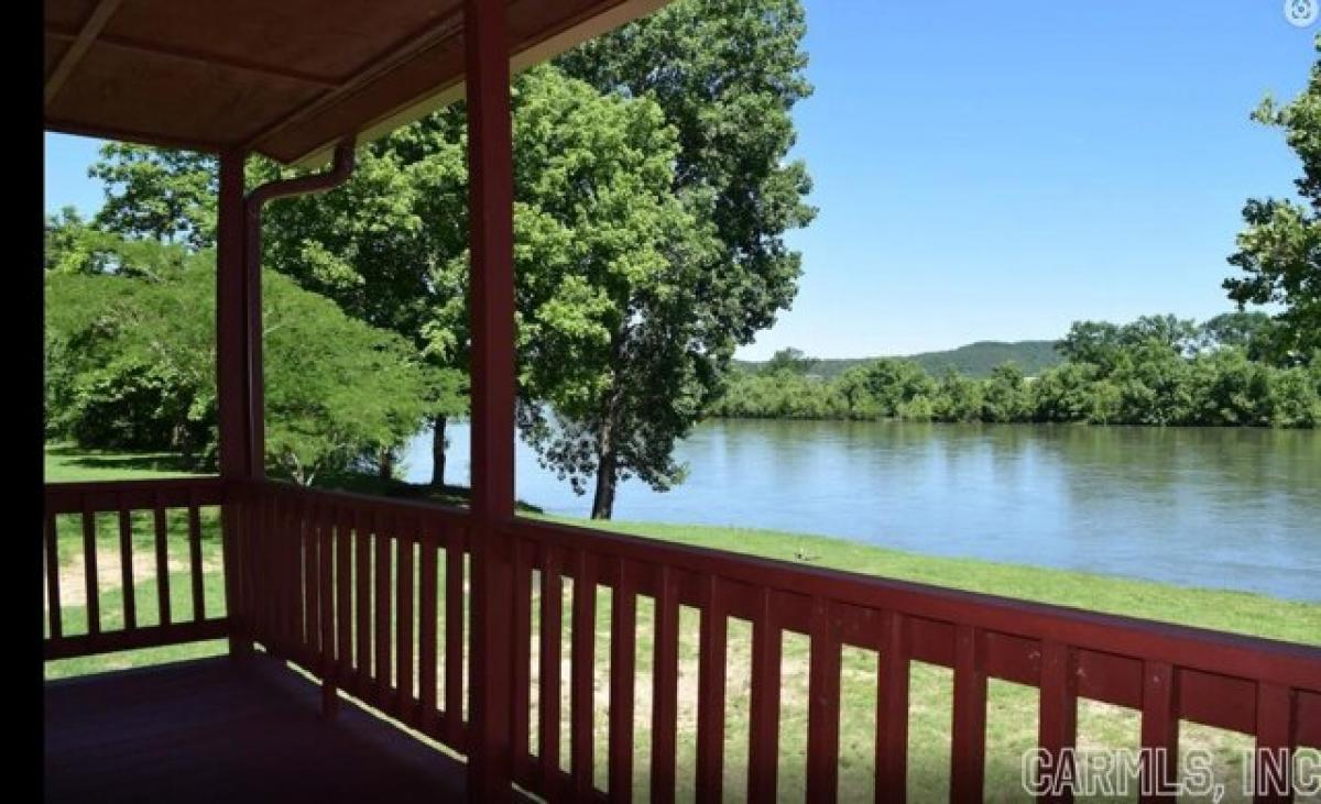Picture of Home For Sale in Calico Rock, Arkansas, United States