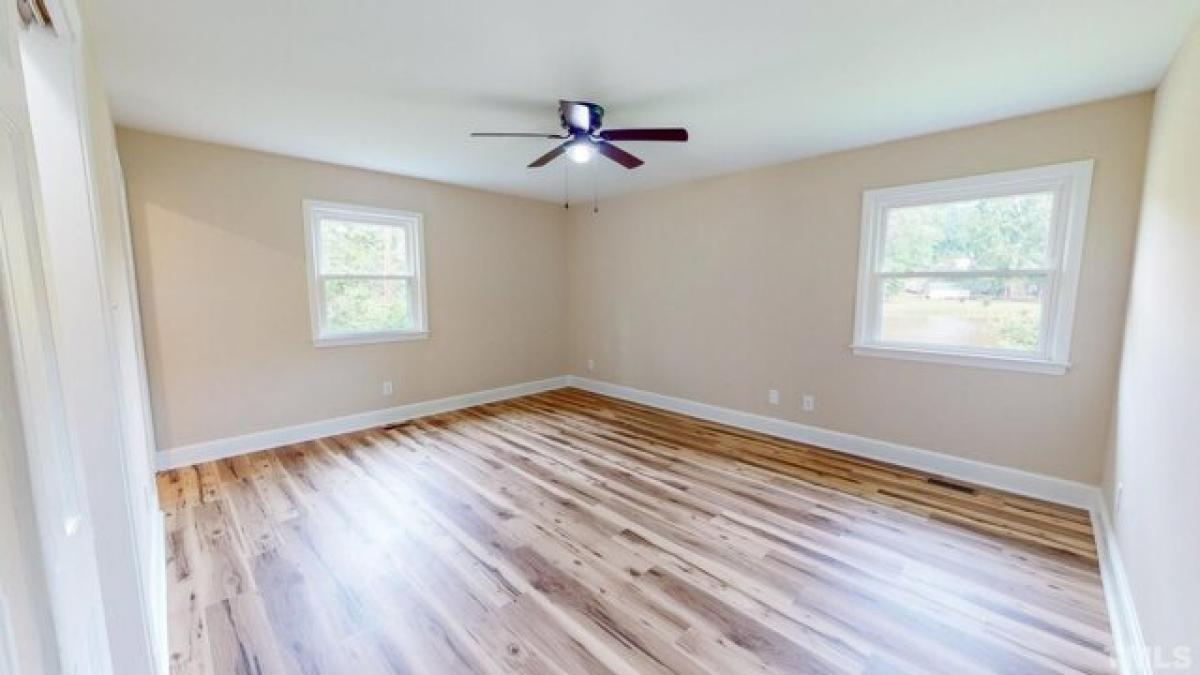 Picture of Home For Sale in Roxboro, North Carolina, United States