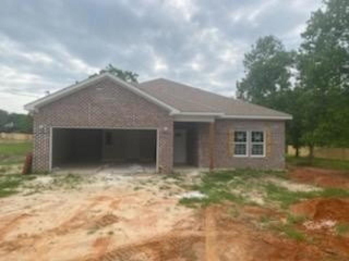 Picture of Home For Sale in Cottonwood, Alabama, United States