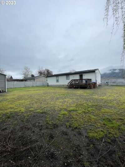 Home For Sale in Myrtle Creek, Oregon