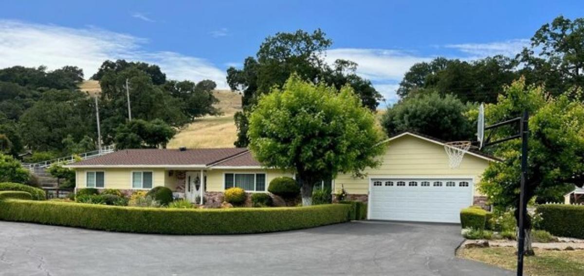 Picture of Home For Sale in Morgan Hill, California, United States