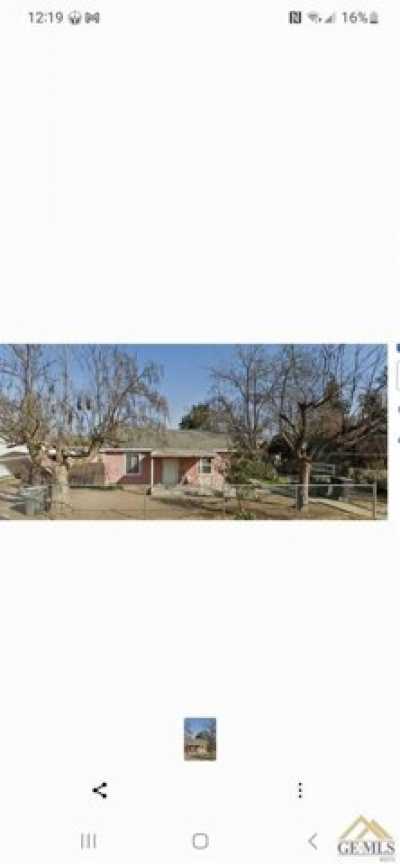 Home For Sale in Delano, California