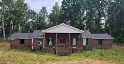 Home For Sale in Hamilton, Alabama