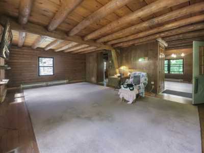 Home For Sale in North Stonington, Connecticut