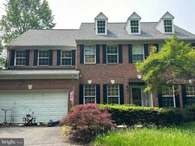 Home For Sale in Clifton, Virginia