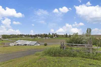 Home For Sale in Oakesdale, Washington