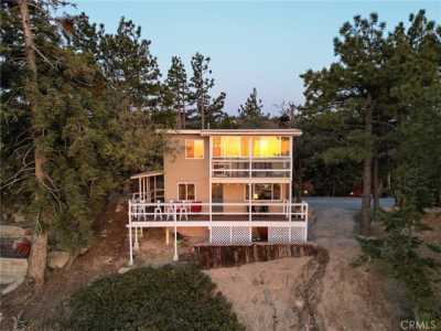 Home For Sale in Green Valley Lake, California
