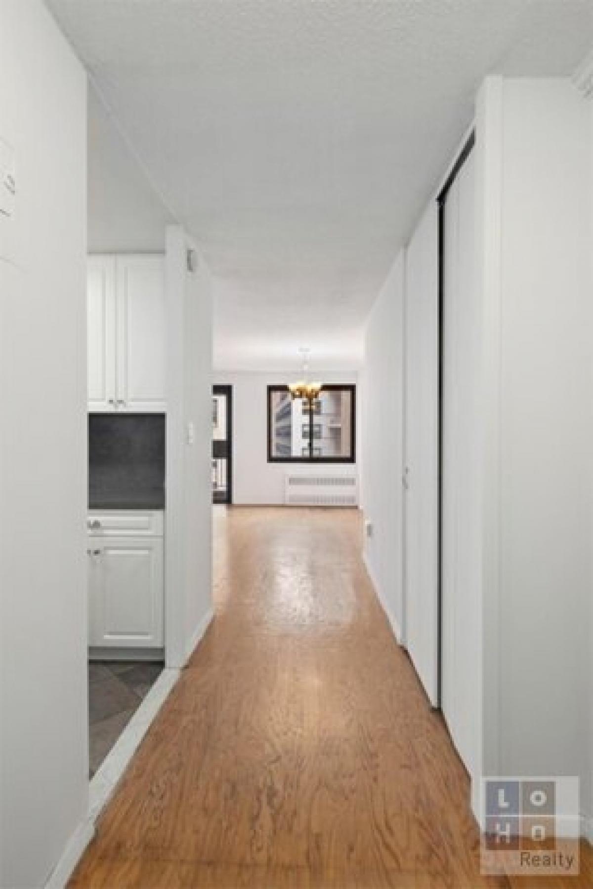 Picture of Home For Sale in New York City, New York, United States