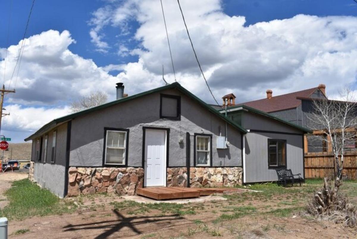 Picture of Home For Sale in Silver Cliff, Colorado, United States