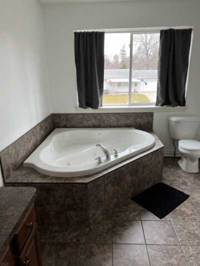 Home For Sale in Waterford, Michigan