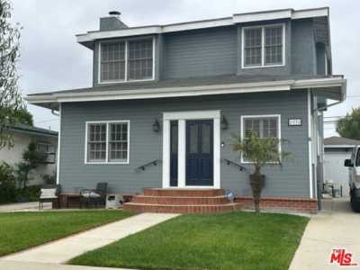 Home For Sale in Hawthorne, California