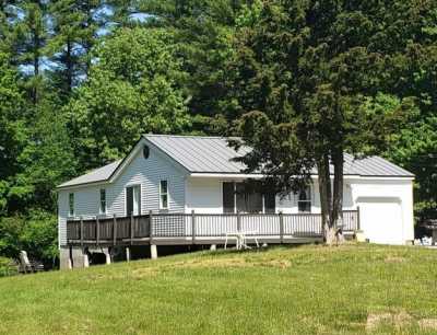 Home For Sale in Raymond, New Hampshire
