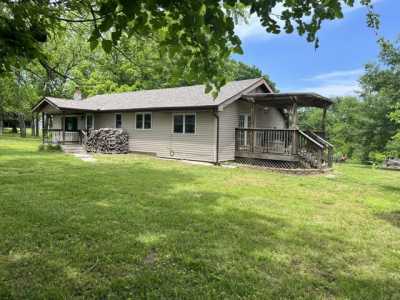 Home For Sale in Aurora, Missouri