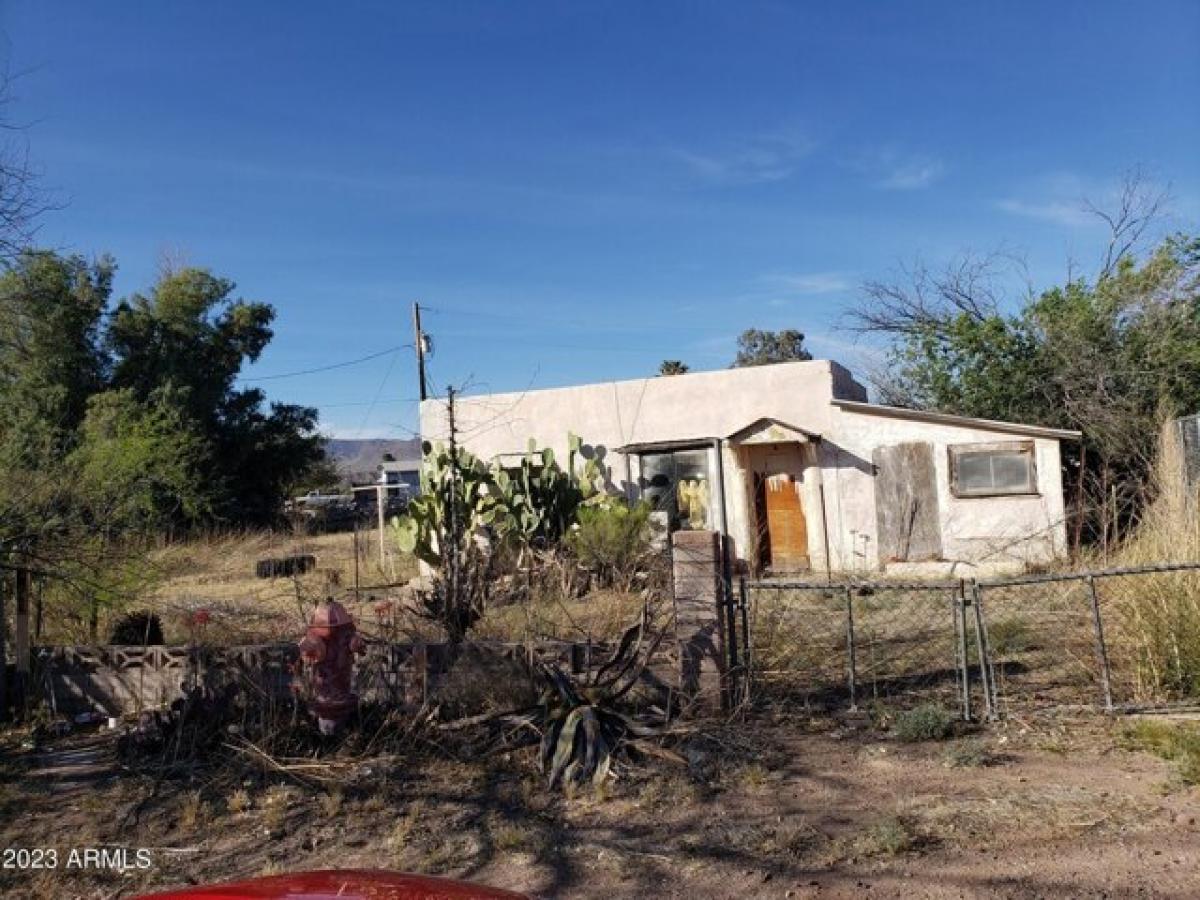 Picture of Home For Sale in Safford, Arizona, United States
