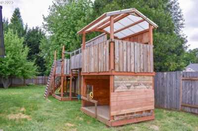 Home For Sale in Cottage Grove, Oregon